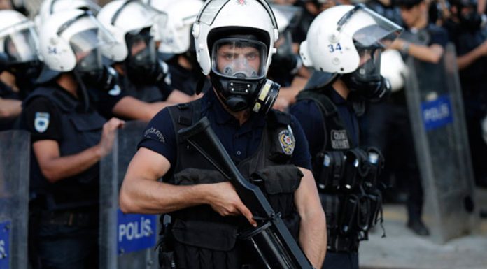 İstanbul Emniyetinde 125 polis hakkında gözaltı kararı